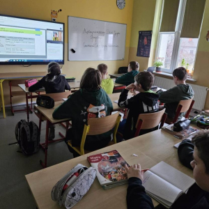 pokaż obrazek - CzasownikON, czyli maratON z czasownikiem w Międzynarodowym Dniu Języka Ojczystego