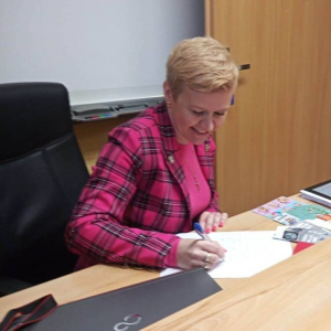 pokaż obrazek - Wizyta przedszkolaków w szkolnej bibliotece