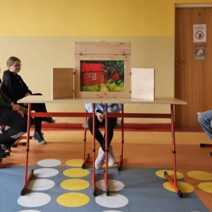 pokaż obrazek -  Teatrzyk kamishibai w wykonaniu uczniów klasy 4