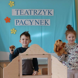 pokaż obrazek - Teatrzyk pacynek w wykonaniu dzieci z oddziału przedszkolnego