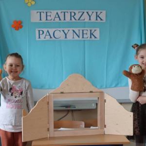 pokaż obrazek - Teatrzyk pacynek w wykonaniu dzieci z oddziału przedszkolnego