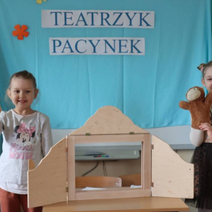 pokaż obrazek - Teatrzyk pacynek w wykonaniu dzieci z oddziału przedszkolnego