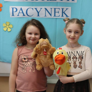 pokaż obrazek - Teatrzyk pacynek w wykonaniu dzieci z oddziału przedszkolnego
