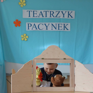 pokaż obrazek - Teatrzyk pacynek w wykonaniu dzieci z oddziału przedszkolnego