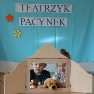 pokaż obrazek - Teatrzyk pacynek w wykonaniu dzieci z oddziału przedszkolnego