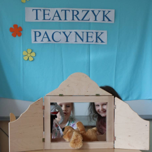 pokaż obrazek - Teatrzyk pacynek w wykonaniu dzieci z oddziału przedszkolnego