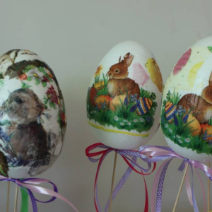 pokaż obrazek -  Ozdabiamy jajka – decoupage 