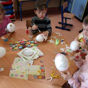 pokaż obrazek -  Ozdabiamy jajka – decoupage 