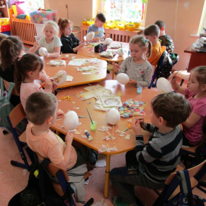 pokaż obrazek -  Ozdabiamy jajka – decoupage 