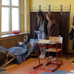 pokaż obrazek - Przedstawienie