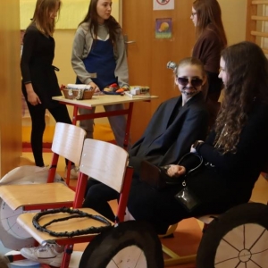 pokaż obrazek - Przedstawienie