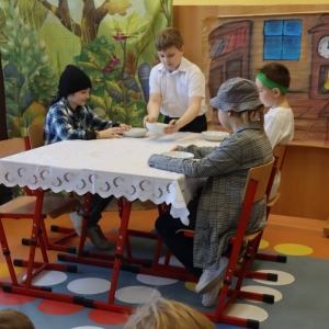pokaż obrazek - Przedstawienie