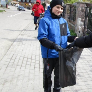 pokaż obrazek - Udział w wiosennej akcji Sprzątania Świata