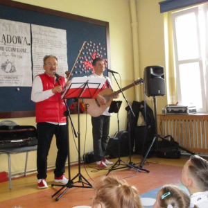 pokaż obrazek -  Koncert z okazji Majowych Świąt Narodowych