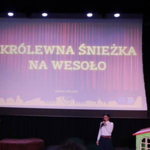 pokaż obrazek - Wyjazd na spektakl pt. „Królewna Śnieżka na wesoło”