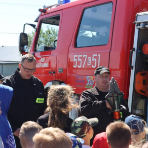 pokaż obrazek - Wizyta w siedzibie Ochotniczej Straży Pożarnej w Częstkowie 