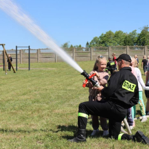 pokaż obrazek - Wizyta w siedzibie Ochotniczej Straży Pożarnej w Częstkowie 