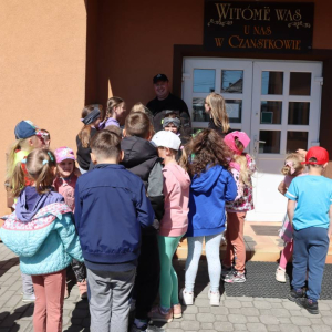 pokaż obrazek - Wizyta w siedzibie Ochotniczej Straży Pożarnej w Częstkowie 