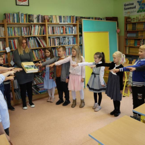 pokaż obrazek - Pasowanie na czytelnika