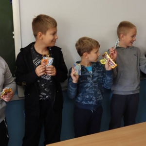 pokaż obrazek -  Dzień Chłopaka w klasie 3