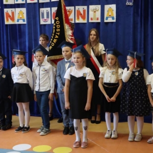 pokaż obrazek - Ślubowanie i pasowanie na ucznia