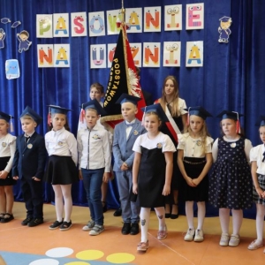pokaż obrazek - Ślubowanie i pasowanie na ucznia