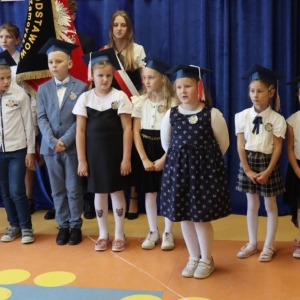 pokaż obrazek - Ślubowanie i pasowanie na ucznia