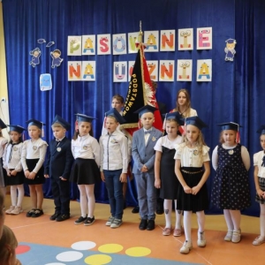 pokaż obrazek - Ślubowanie i pasowanie na ucznia