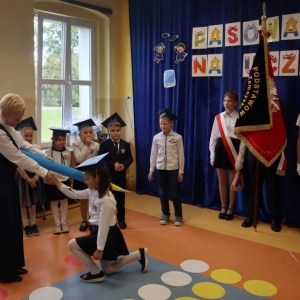pokaż obrazek - Ślubowanie i pasowanie na ucznia