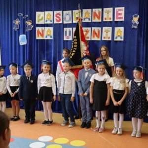 pokaż obrazek - Ślubowanie i pasowanie na ucznia