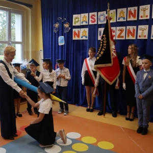 pokaż obrazek - Ślubowanie i pasowanie na ucznia