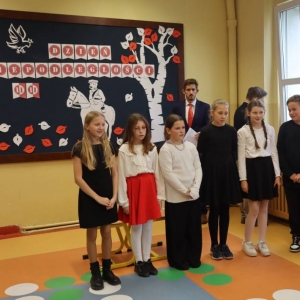pokaż obrazek - Szkolne obchody Narodowego Święta Niepodległości