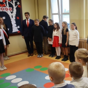 pokaż obrazek - Szkolne obchody Narodowego Święta Niepodległości