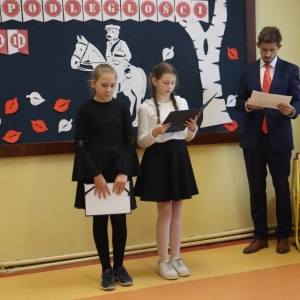 pokaż obrazek - Szkolne obchody Narodowego Święta Niepodległości
