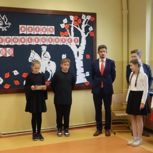 pokaż obrazek - Szkolne obchody Narodowego Święta Niepodległości