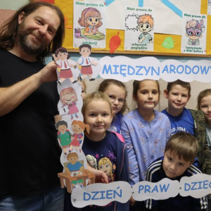 pokaż obrazek -  Międzynarodowy Dzień Praw Dziecka z UNICEF