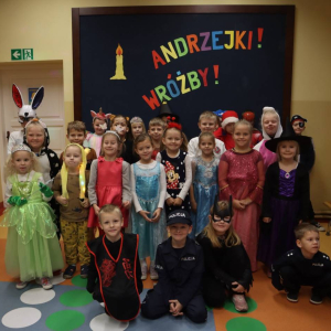 pokaż obrazek - Zabawa andrzejkowa