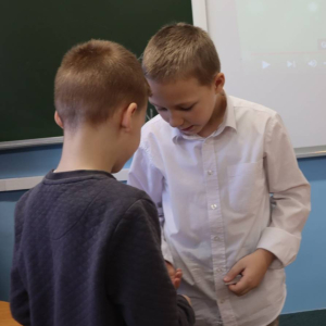 pokaż obrazek - Spotkanie wigilijne w klasie 2