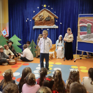 pokaż obrazek -  Jasełka i wspólne kolędowanie