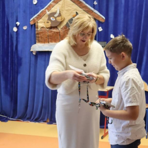 pokaż obrazek -  Jasełka i wspólne kolędowanie