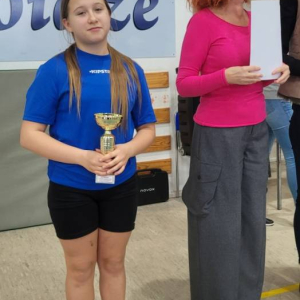pokaż obrazek - III miejsce w Gminnych Zawodach Sportowych w Piłce Ręcznej 