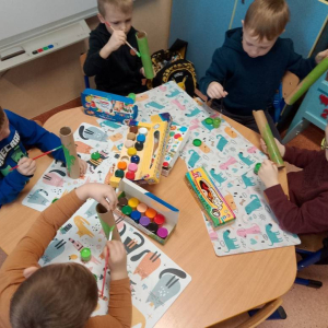 pokaż obrazek - Przygotowania do Dnia Babci i Dziadka w oddziale przedszkolnym