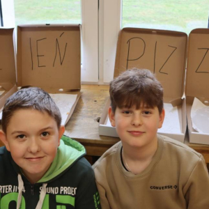pokaż obrazek - Międzynarodowy Dzień Pizzy w klasie V