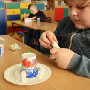 pokaż obrazek - Igloo z kostek cukru