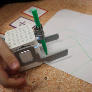 pokaż obrazek - Roboty GeniBot na zajęciach w oddziale przedszkolnym 