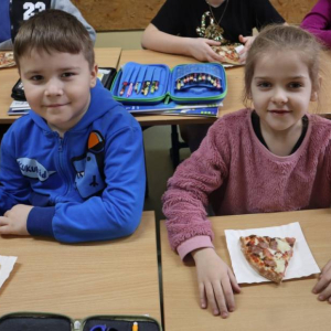 pokaż obrazek - Międzynarodowy Dzień Pizzy w klasie I 