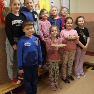 pokaż obrazek - Międzynarodowy Dzień Pizzy w klasie I 