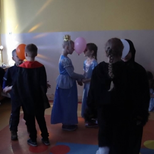 pokaż obrazek - Bal karnawałowy