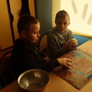 pokaż obrazek - Literowe kostki edukacyjne z masy solnej