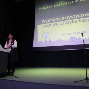 pokaż obrazek - Wymiana artystyczno-wokalna uczniów w ramach Tygodnia Kaszubskiego w Gminie Szemud 